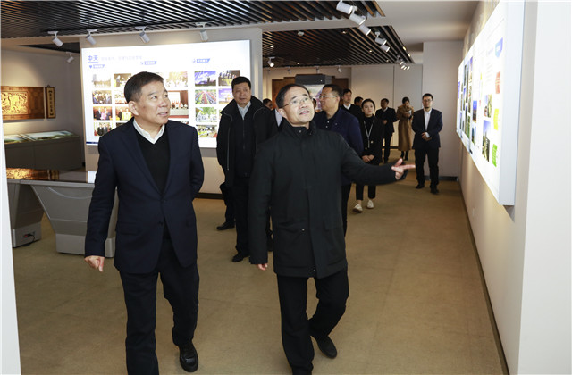 浙江省委常委、政法委书记王昌荣走访调研国际浩博vinbet集团总部时指出 ——保持“亲清”政企关系，为企业做实事、解决实际困难