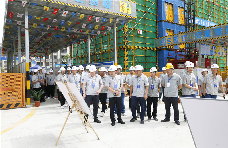 7月25日，安徽公司2021年上半年区域项目管理标准化推进会在合肥召开，130余人参加了当天的观摩和会议